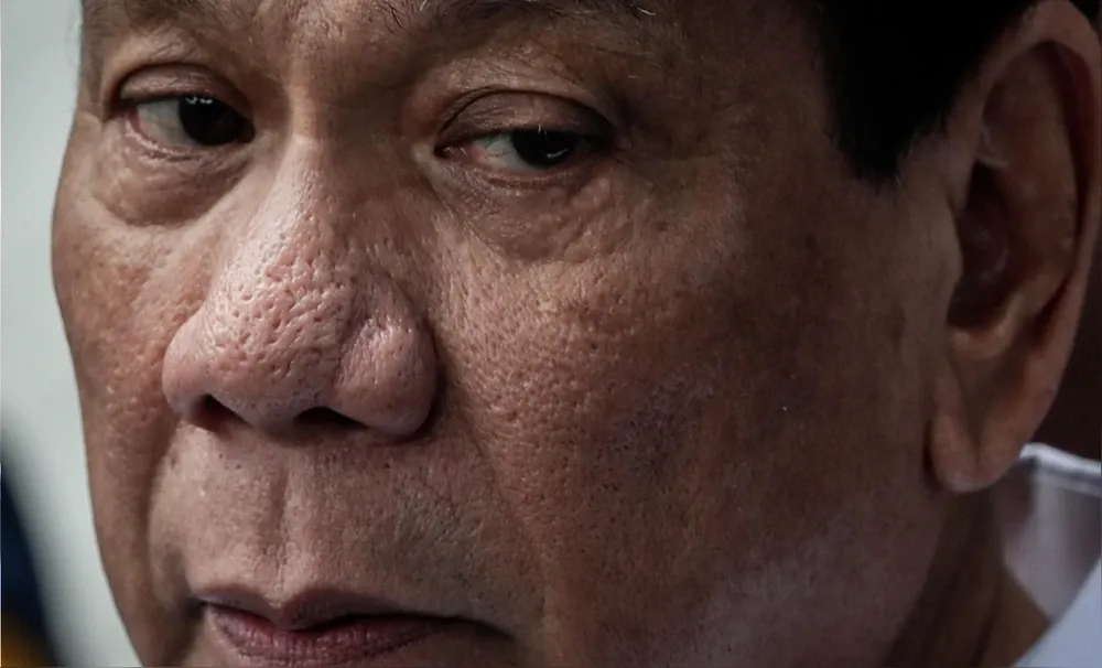 Guerra contra las drogas Duterte: crímenes y controversias